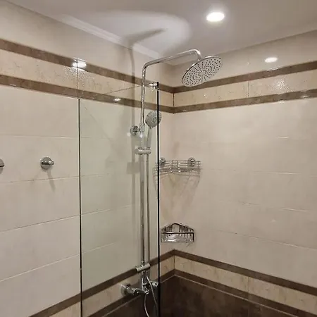 Луксозен Тристаен Апартамент В Младост 3 Apartment