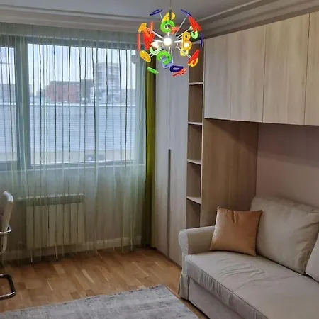 Луксозен Тристаен Апартамент В Младост 3 Apartment